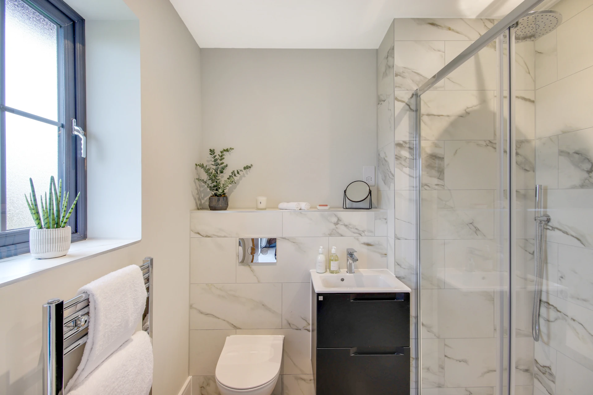 Brook-Place-Cleves-House-Gallery-16