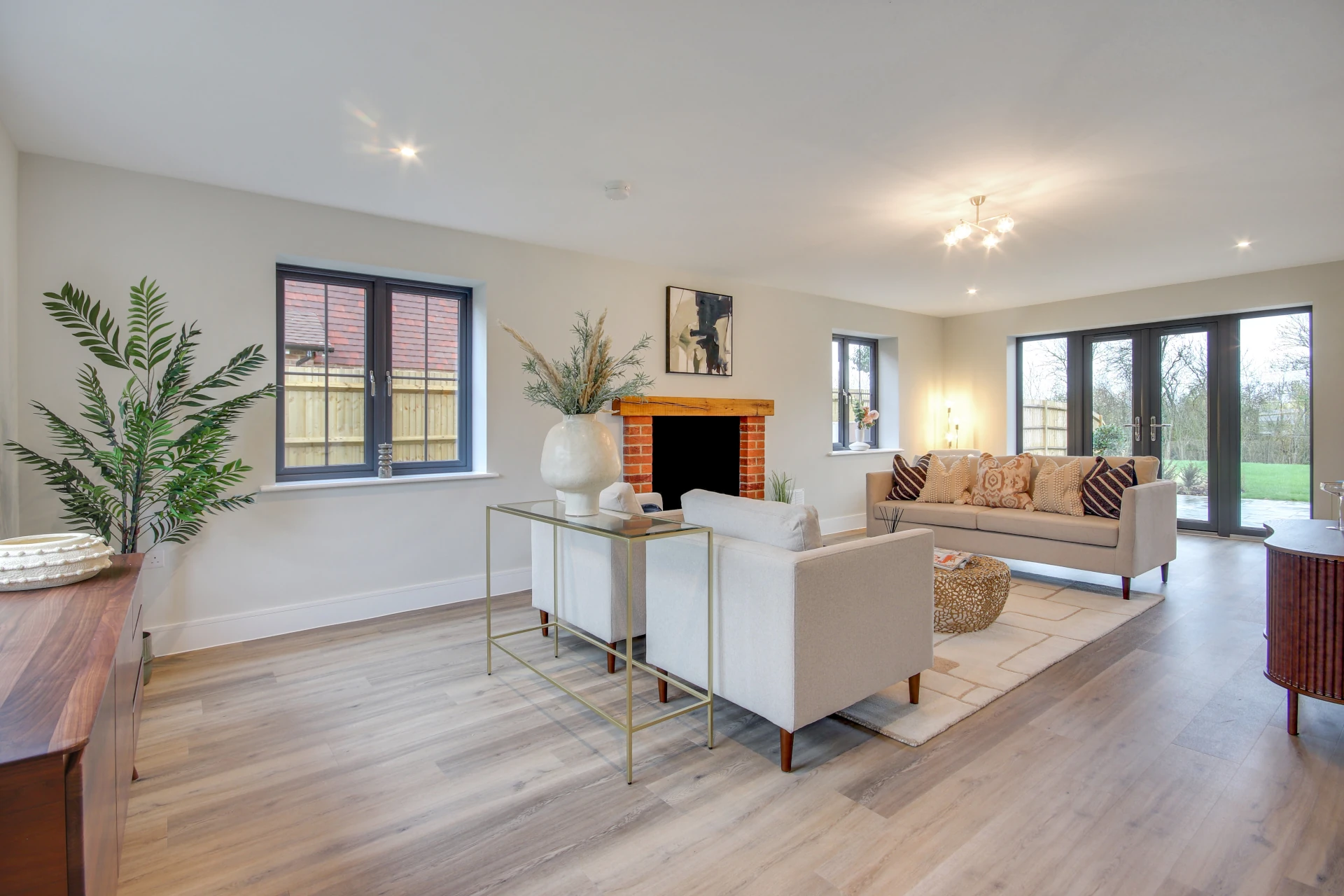 Orchard-Downs-The-Charlton-Gallery-2